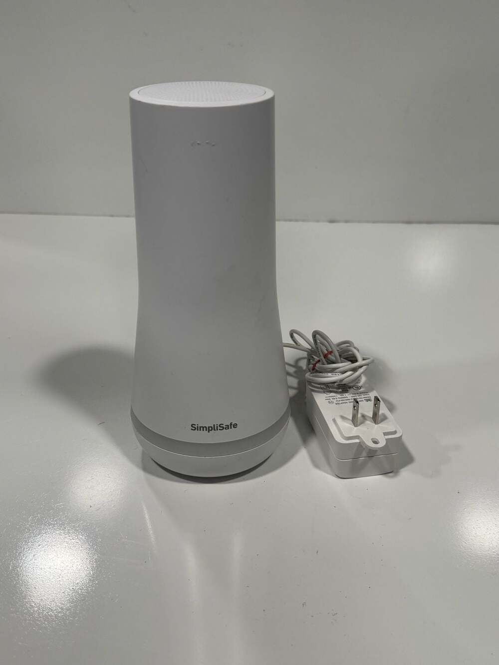 SimpliSafe Gen 3 Base Station SSBS3 with Power Adapter